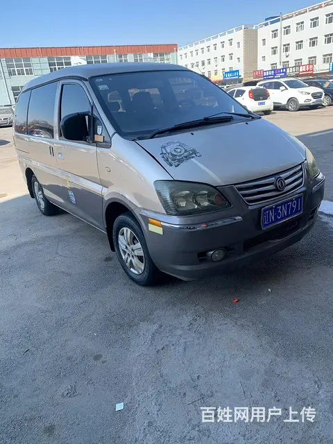 7座拉人拉货车 - 图片 3