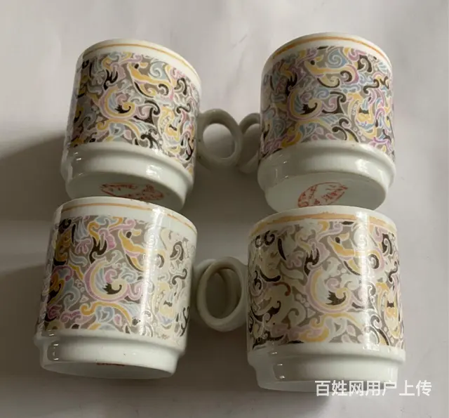 【搞定了！】四只漂亮的小酒杯 - 图片 1