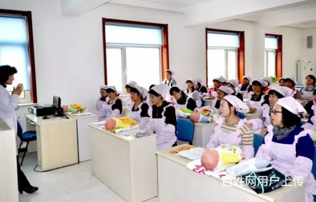 大连家政保姆公司优选住家保姆24小时育儿嫂多少钱 - 图片 8
