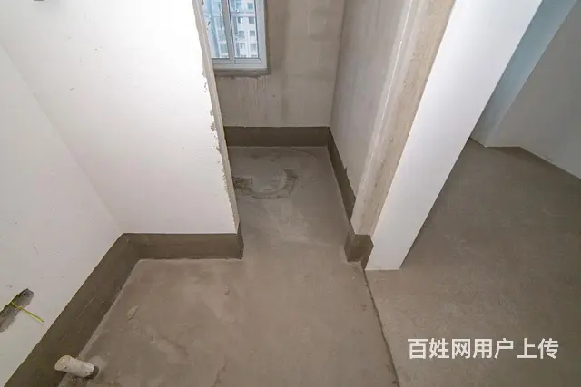 龙城福地全天采光大三房有钥匙随时看房价格可谈 - 图片 1