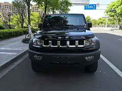 北京BJ40 2017款 BJ40L 2.3T 手自一体 四