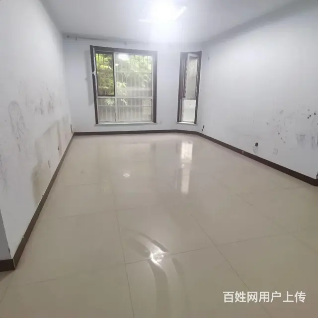 国际新城  一层  三室两厅  全明户型 满五   有钥匙 - 图片 5