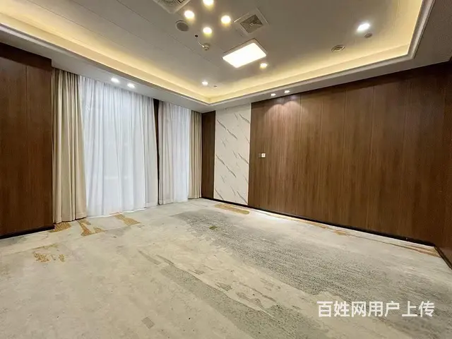 地铁口招人方便 整层精装特价出租 配套齐全 孵化器高补贴含税 - 图片 9