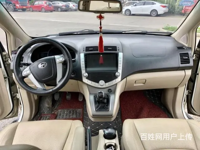 比亚迪 比亚迪S6 2013款 2.0 手动 白金版尊贵型 - 图片 9