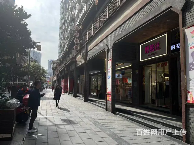 （四川铺鑫网）草坝街45平服装店转让 - 图片 3