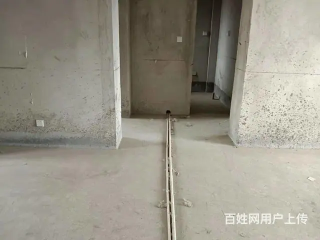 高盛唐郡大两室毛坯即买即装修随时看房！ - 图片 4