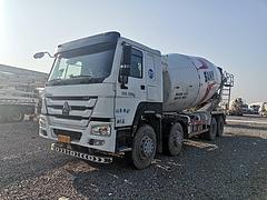 18年二手豪沃搅拌车 大20方 380马力 国五