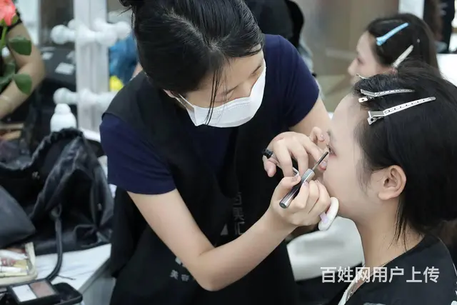 广州学化妆去哪儿，大家都来百美汇学校专业靠谱 - 图片 5