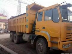 后八轮自卸车