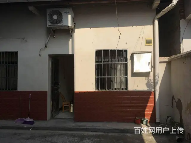 当阳市体育中心东侧单间带厨卫 - 图片 1