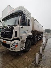 张掖10吨散装饲料车 个人二手猪饲料车
