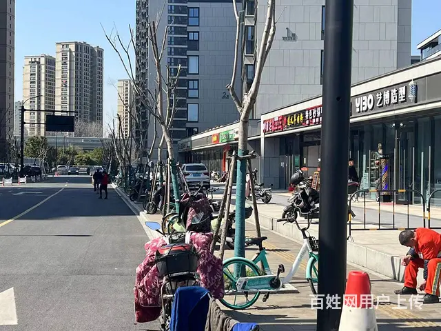 5所学校环绕，农贸市场门口，纯一楼沿街旺铺。 - 图片 4