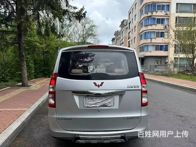 五菱 宏光 2013款 宏光S 1.5 手动 豪华型7-8座 - 图片 4