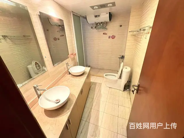 三香路 新港名仕花园 精装大三房 两卫 一楼带院子 押一付一 - 图片 10