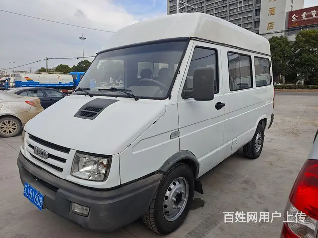 16年7月，依维柯6坐小型普通客车 - 图片 1