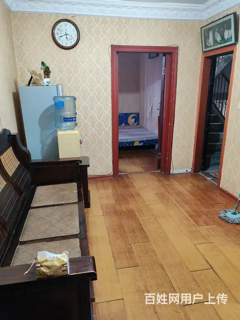 急租妇幼保健院附近燎原小区二楼三室一厅1000元 - 图片 4