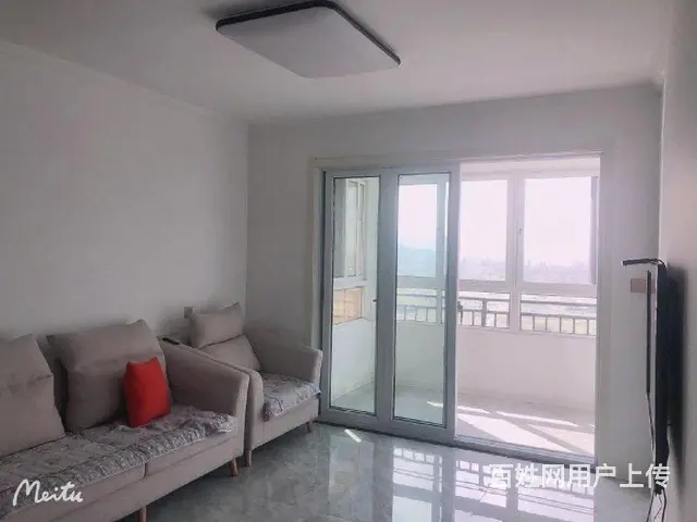 泉城南校区对面光明精装三室家具家电齐全拎包即住包物业 - 图片 1