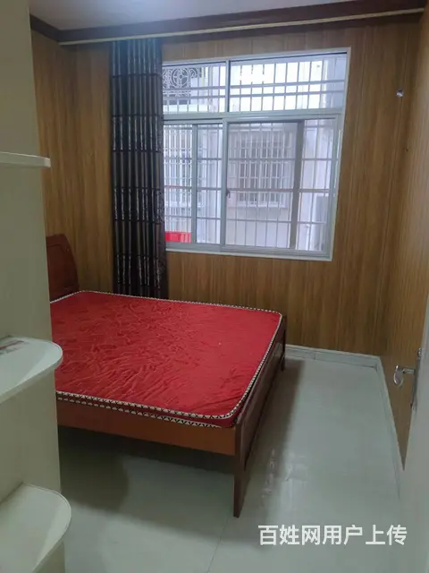 上高四中附近清爽三房基本家具家电全配水电天然气独立有地下室急 - 图片 1