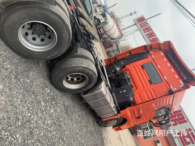 重汽汕德卡 牵引车 国5 - 图片 2