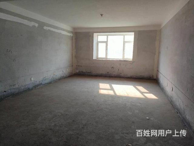 79万！正阳路多层带电梯，三室两厅两卫，毛坯，送车库的图片