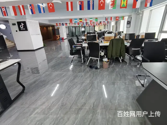 群力 地铁口 财富中心 高区 使用600平 精装修 框架结构 - 图片 11
