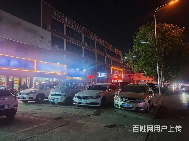 （商聚网）21米宽门头自带停车位盈利可观知名餐饮店转让 - 图片 3