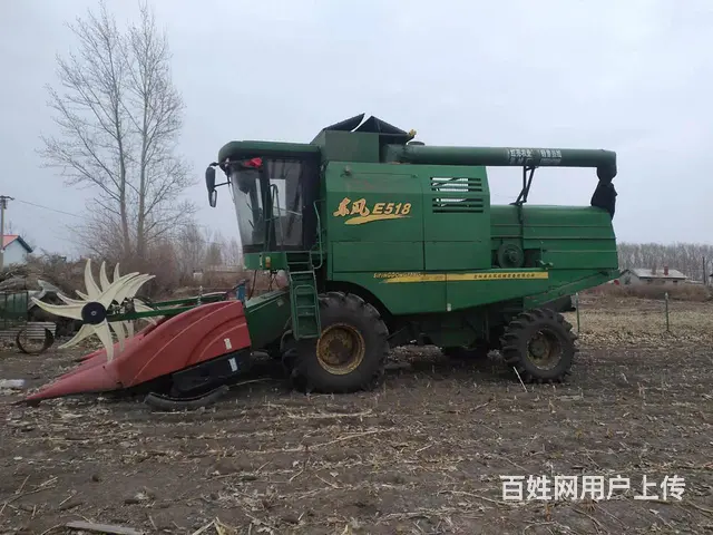出售大豆玉米联合收割机东风E518，九成新 - 图片