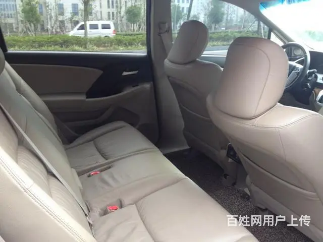 手自一体 天窗 导航 巡航定速 大灯清洗 倒车影像 - 图片 7