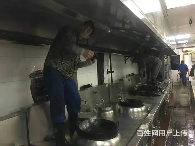 昆山油烟机清洗公司，酒店油烟管道、净化器清理 - 图片 1
