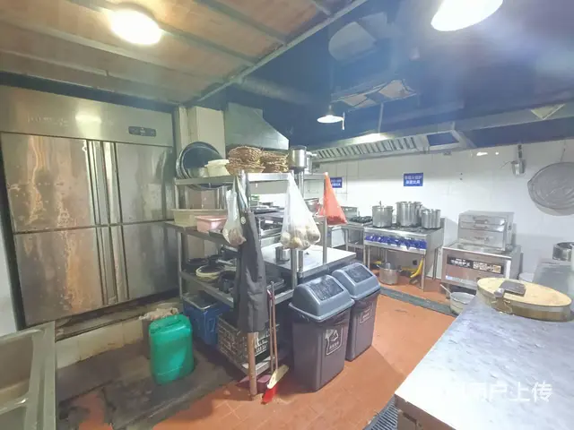 （众铺精选）2636新平路写字楼集中餐饮店急转让 - 图片 6