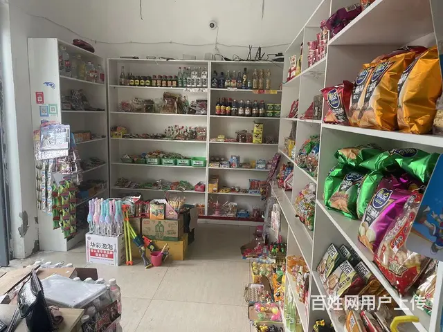 高区东涝台亲情园小区门口百货超市转让 - 图片 1