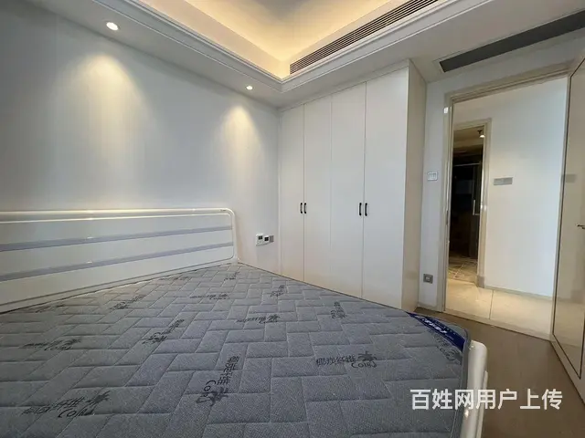 金茂府新出3房2卫 超大阳台 全景落地窗 高层看湖 - 图片 9