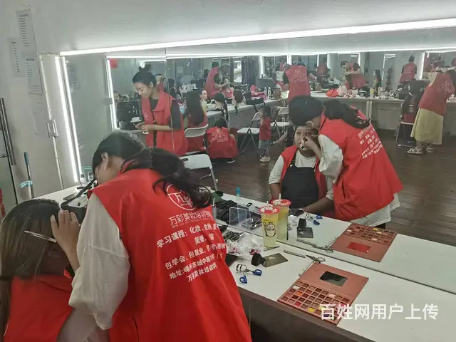 0基础学化妆美甲 - 图片 4