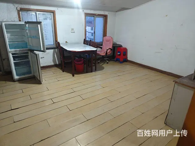 浦南新村  800/月  设施齐全 - 图片 1