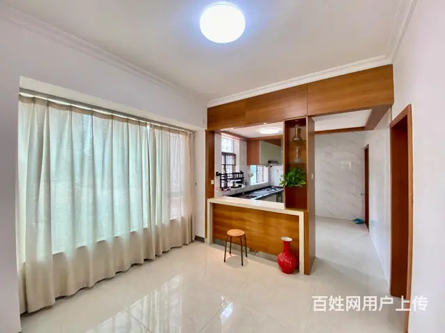 精装修四房 带三百平自家平台 可居家或做办公室 - 图片 2