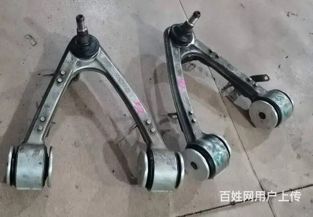 阿斯顿马丁DBX DB11减震 打气泵 汽包 分配 - 图片 1