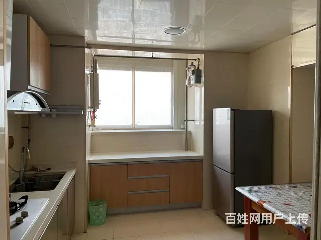 银都财富中心三室二厅海景好房出租 - 图片 4