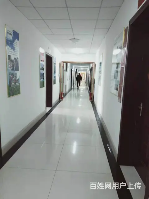 至尊门第部分办公室可租 - 图片