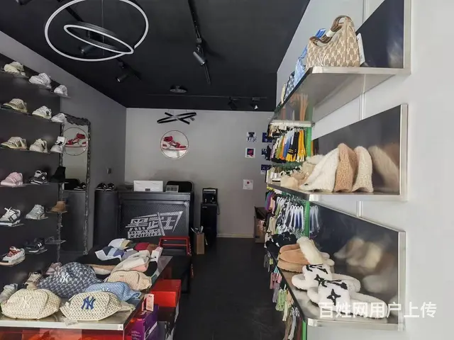 【搞定了！】（极 致）潮牌鞋店可整体转让也可空转！可做各种行 - 图片 2