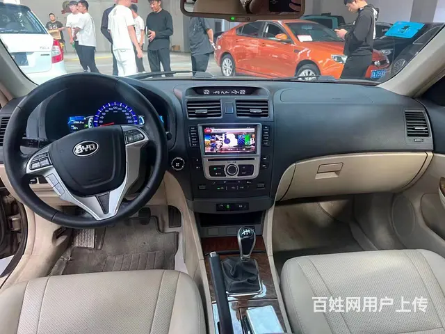 比亚迪G6 2011款 2.0 手动 豪华型 - 图片 4