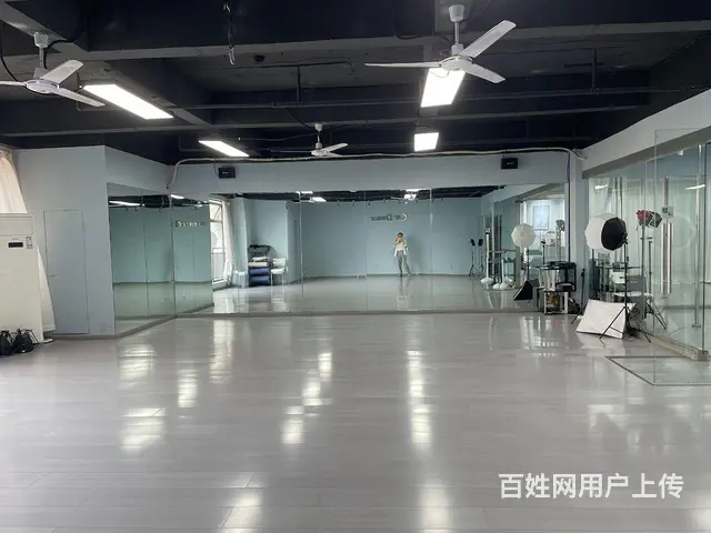 天府三街经营中舞蹈室转让 - 图片 2