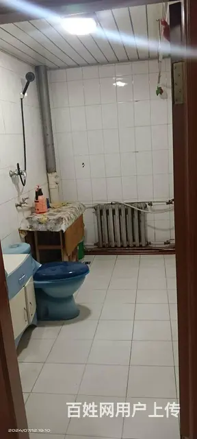 鹤岗一中对面道边建安处家属楼 普通住宅1厅 简单装修 - 图片 1