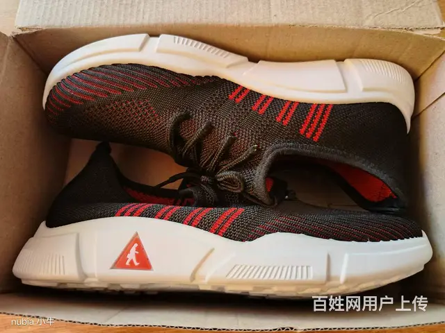全新运动鞋 - 图片 4