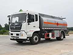 山西忻州天锦小三轴前四后六10吨油罐车14.9方运油车厂价直