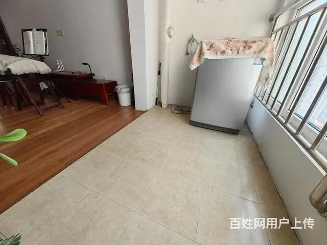 君悦豪庭北区 96万 电梯124平三室两卫 赠地下室 老证 - 图片 3