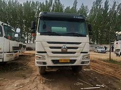 低价转让二手豪沃搅拌车 大12方340马力 后八轮