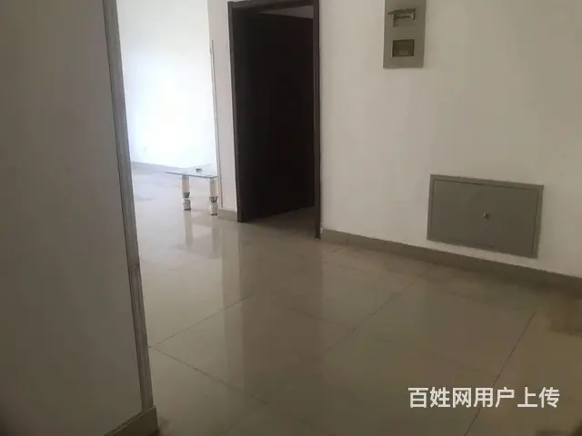 东景新村房租出租，带车库 - 图片 3
