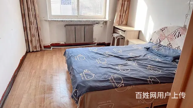 光明街4楼42平1室1厅精装双床冰箱洗衣机热水器7000元 - 图片 1