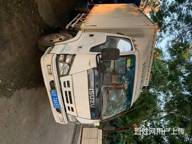 2010年3月，单排4.2米五十铃箱车，车况极品 - 图片 2