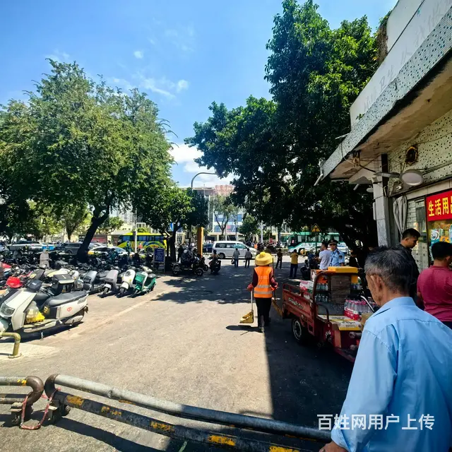 （51旺铺推荐）解放路三市场56平餐饮店转让（农垦医院对面 - 图片 2